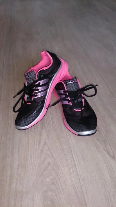Лот: 4150087. Фото: 1. Кроссовки adidas р.37-37,5. Кеды, кроссовки, слипоны