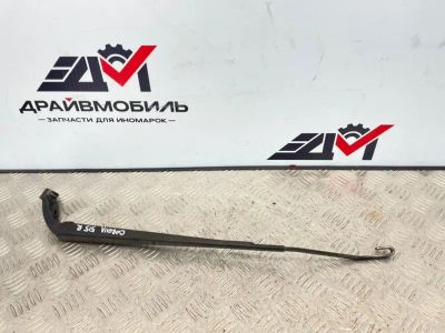 Лот: 25718091. Фото: 1. держатель щетки стеклоочистителя... Двигатель и элементы двигателя