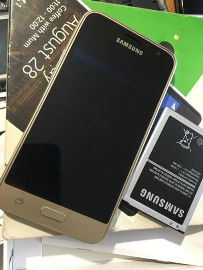 Лот: 8247581. Фото: 1. samsung sm-j120f galaxy j1/ds. Смартфоны
