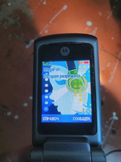 Лот: 25403054. Фото: 1. Телефон Motorola. Кнопочные мобильные телефоны