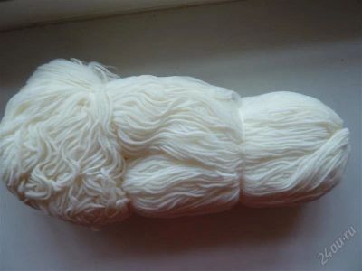 Лот: 1628611. Фото: 1. Пряжа белая "Искорка" для ручного... Ткани, нитки, пряжа