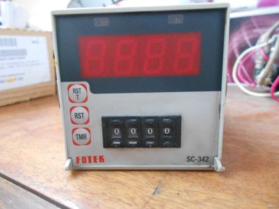 Лот: 13789230. Фото: 1. Счетчик импульсов FOTEK SC-342... Электроустановочные изделия