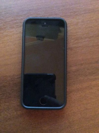 Лот: 6618377. Фото: 1. IPhone 5S 16gb black. Смартфоны