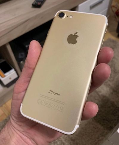 Лот: 14231009. Фото: 1. iPhone 7 128Gb Gold. Б/у. Хорошее... Смартфоны