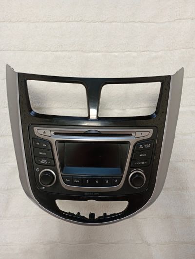 Лот: 19844214. Фото: 1. Магнитола Hyundai Solaris. Автомагнитолы