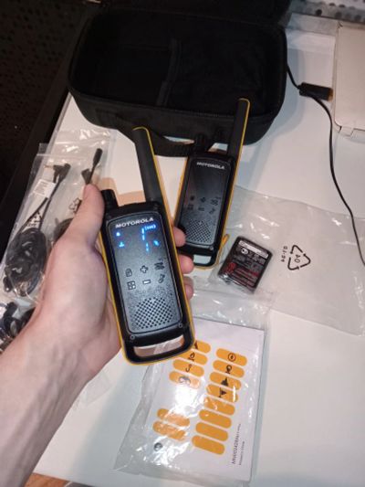 Лот: 20754679. Фото: 1. Радиостанция Motorola Talkabout... Рации, радиостанции