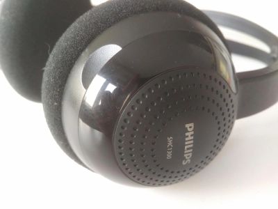 Лот: 11386694. Фото: 1. Беспроводные ИК наушники Philips... Наушники, гарнитуры