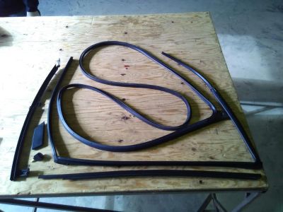 Лот: 7314617. Фото: 1. Toyota Vitz SCP90 2008 г уплотнители... Кузов
