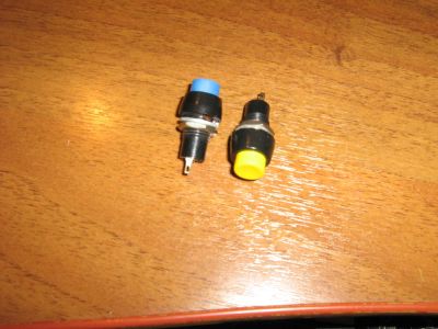 Лот: 5360605. Фото: 1. Кнопочный переключатель (кнопка... Реле, тумблеры, переключатели