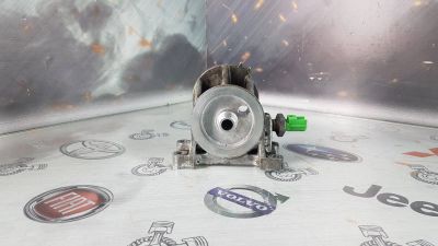 Лот: 23585302. Фото: 1. Крепление масляного фильтра Mazda... Расходные материалы