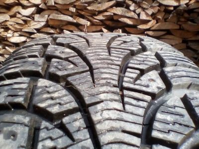 Лот: 10225384. Фото: 1. Колесо на штамповке R15 Pirelli... Шины на дисках