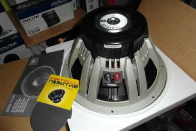 Лот: 5177731. Фото: 1. JBL GTO-1214. Сабвуферы