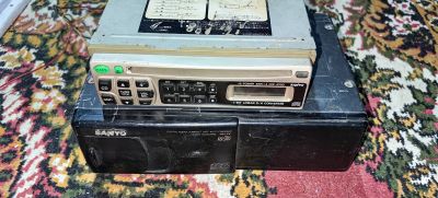 Лот: 24354799. Фото: 1. Магнитола и CD-чейнджер Sanyo. Чейнджеры