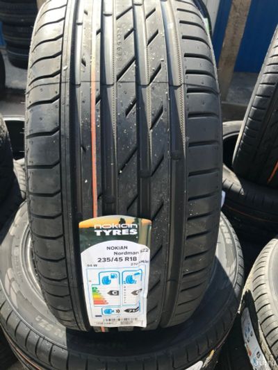 Лот: 17585253. Фото: 1. Летняя резина 235/45 R-18 "Nokian... Шины