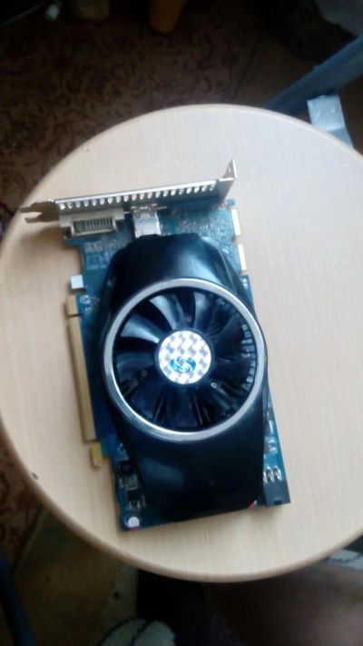 Лот: 5396827. Фото: 1. AMD Radeon HD6750 1gb DDR3 PCI-E... Видеокарты