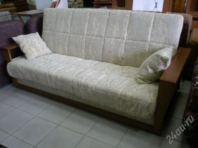 Лот: 367462. Фото: 1. Диван клик Кляк с деревянными... Кресла, пуфы