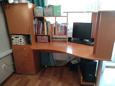 Лот: 16257330. Фото: 1. Стол компьютерный. Компьютерные и письменные столы