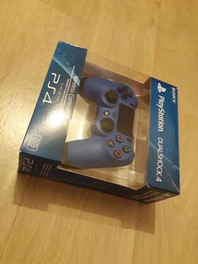 Лот: 10816264. Фото: 1. Геймпад ps4 PlayStation 4 DualShock... Аксессуары для игровых приставок, консолей, геймпады