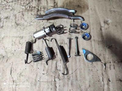 Лот: 21410503. Фото: 1. механизм стояночного тормоза Subaru... Двигатель и элементы двигателя