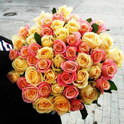 Лот: 8165200. Фото: 1. Сборный букет. Цветы на Щорса... Свежие цветы