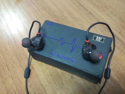 Лот: 7742968. Фото: 1. Наушники Knowledge Zenith KZ ZS1... Наушники, гарнитуры