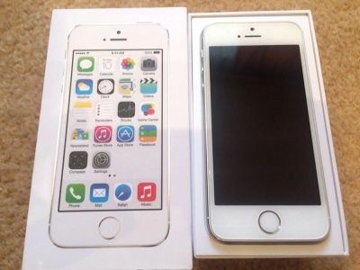 Лот: 6844999. Фото: 1. iPhone 5s 16GB WHITE. Смартфоны