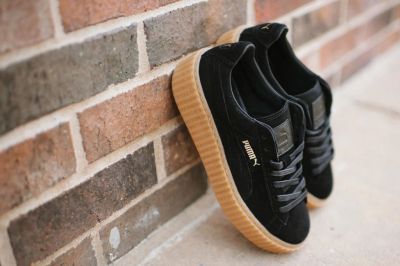 Лот: 8272040. Фото: 1. Кроссовки Rihanna x Puma suede... Кеды, кроссовки, слипоны