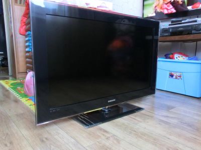 Лот: 4474037. Фото: 1. Телевизор Samsung LE40B620R 40... Телевизоры