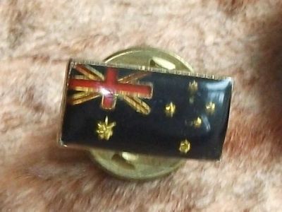 Лот: 9786519. Фото: 1. Значок Флаг Австралии мини залитой... Сувенирные