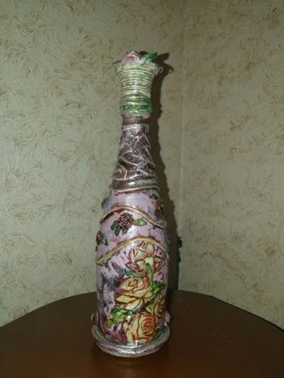 Лот: 18826535. Фото: 1. Бутылка "Розы" декоративная. Декупаж