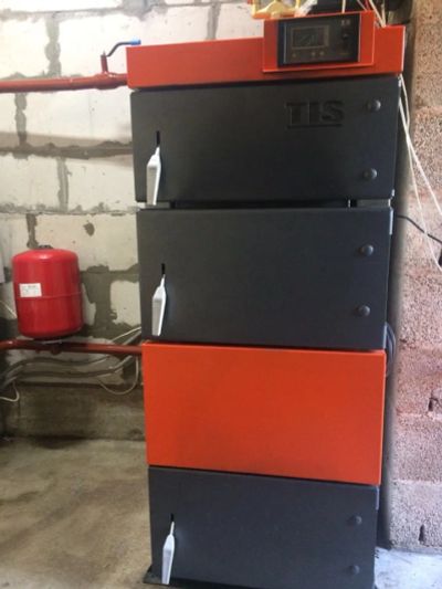 Лот: 11673125. Фото: 1. Котел длительного горения TIS... Отопительные котлы, печи