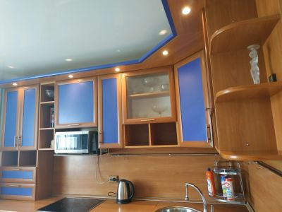 Лот: 16226353. Фото: 1. Кухонный гарнитур угловой. Кухонные гарнитуры