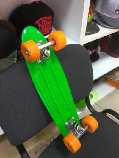 Лот: 9747893. Фото: 1. Скейтборд Penny board 22" - 55см... Роликовые коньки, скейтборды, самокаты