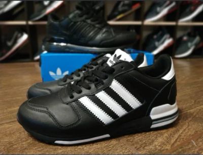 Лот: 17299305. Фото: 1. Кроссовки Adidas р.41,42,43,44... Кеды, кроссовки, слипоны