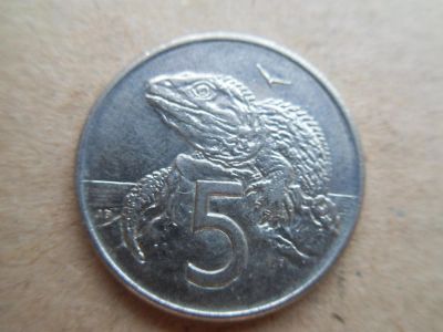 Лот: 6828834. Фото: 1. Новая Зеландия 5 центов 1981. Австралия и Океания
