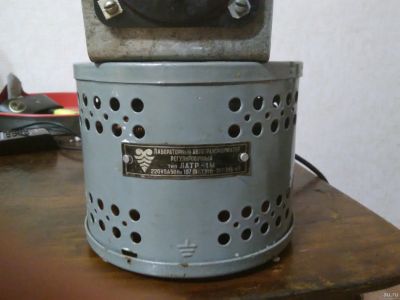 Лот: 14793110. Фото: 1. Автотрансформатор латр-1м. Трансформаторы, катушки