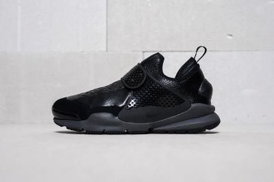Лот: 11183841. Фото: 1. Кроссовки Nike Sock Dart MID x... Кеды, кроссовки, слипоны
