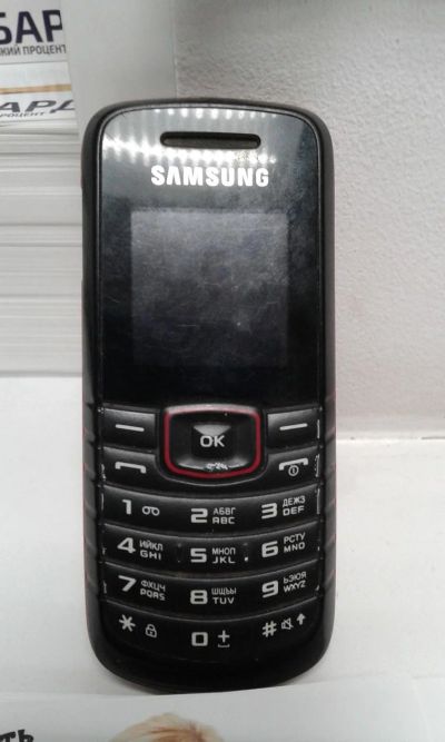 Лот: 10212788. Фото: 1. Сотовый samsung e1080 (1944-2). Кнопочные мобильные телефоны