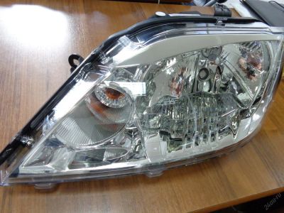 Лот: 5911059. Фото: 1. Новая фара на Renault Logan Рено... Оптика и освещение