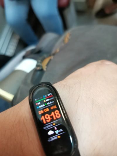 Лот: 18005981. Фото: 1. Xiaomi Mi band 5 фитнес - браслет. Смарт-часы, фитнес-браслеты, аксессуары
