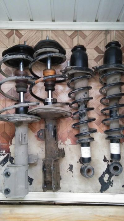 Лот: 7653952. Фото: 1. Toyota Corolla стойки 121 2 вд. Ходовая, подвеска, рулевое управление