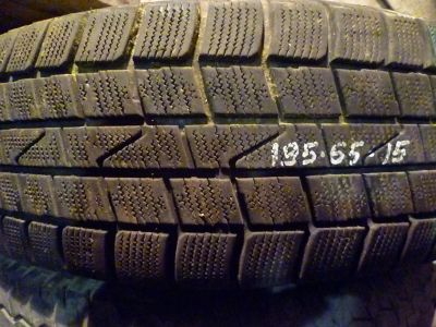 Лот: 10620293. Фото: 1. Одна шина Hankook 195/65 R15. Шины