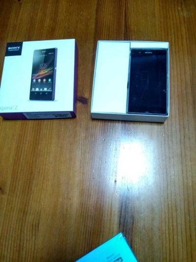 Лот: 10215380. Фото: 1. Продам Sony Xperia Z (6603). Смартфоны