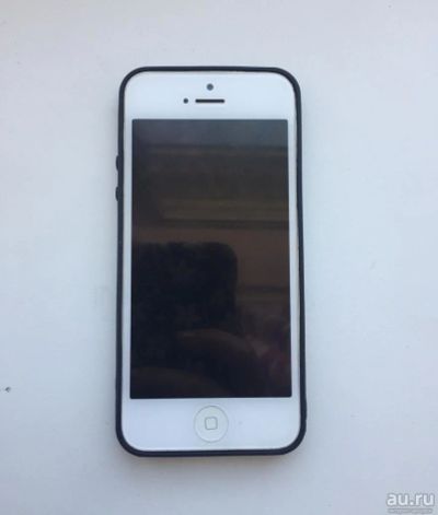 Лот: 9909714. Фото: 1. Iphone 5 белый. Зарядные устройства