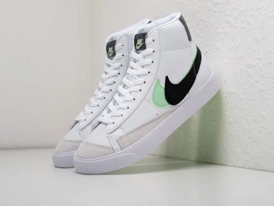 Лот: 19285205. Фото: 1. Кроссовки Nike Blazer Mid 77. Кеды, кроссовки, слипоны