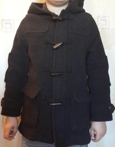 Лот: 5391787. Фото: 1. Стильное пальто ZARA 128см. Верхняя одежда