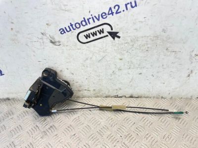 Лот: 25628618. Фото: 1. замок двери toyota corolla ZZE150L. Двигатель и элементы двигателя