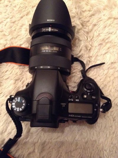 Лот: 5189225. Фото: 1. Фотоаппарат SONY Alpha SLT-A77Q... Цифровые зеркальные