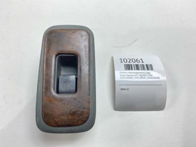 Лот: 24872002. Фото: 1. Кнопка стеклоподъемника Nissan... Двигатель и элементы двигателя