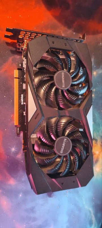Лот: 25520622. Фото: 1. Видеокарта Gigabyte GeForce GTX... Видеокарты